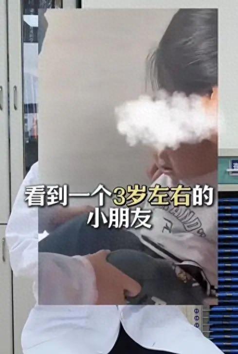 “身体多处撕裂，骨头露出”！3岁男童疑遭生父长期虐待，遭举报