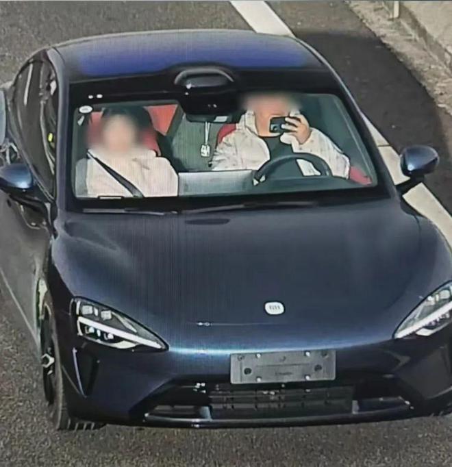 小米车主高速狂奔至230KM/H，还传视频上网，被吊销驾照2年