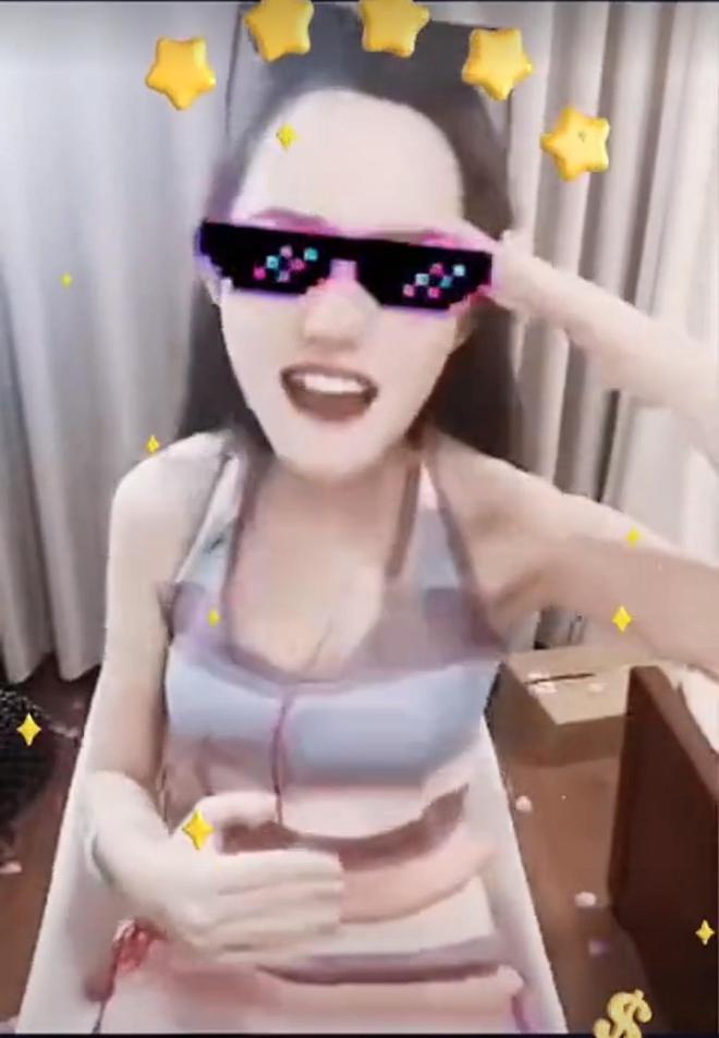 美女通缉犯，出狱后变网红，曾与反诈老陈连线PK，账号被封惹争议