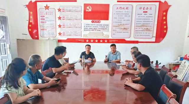 驻村帮扶书写检察答卷 挥毫泼墨点赞为民情怀