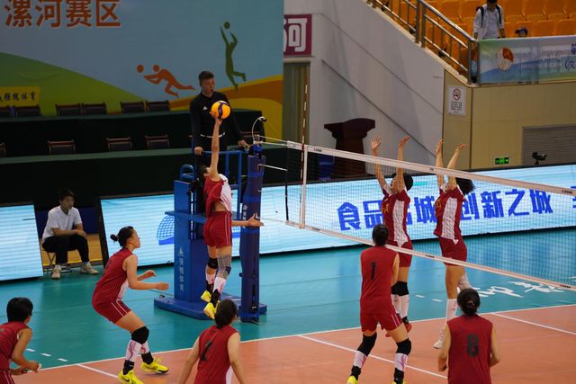 全运会资格赛丨U18女排C组、D组河南漯河开赛