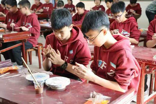 淘课啦！这所中学的“课程超市”让学习嗨起来！