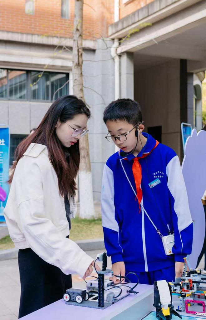 淘课啦！这所中学的“课程超市”让学习嗨起来！