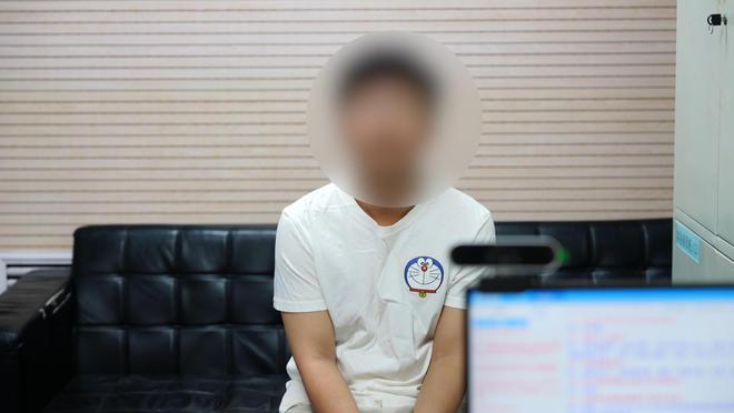 男子礼让救护车，惹怒后车，后车司机超车后多次别车，该司机栽了