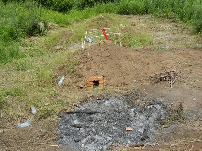 男子欲与女友在坟地发生关系遭拒，男子杀死女友，此案有细节曝出