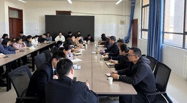 濮阳医学高等专科学校校长路红显到护理学院调研
