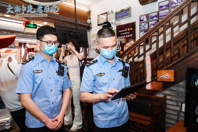 “大潮争先看东南”福建行 感受“放心消费”的满满安全感