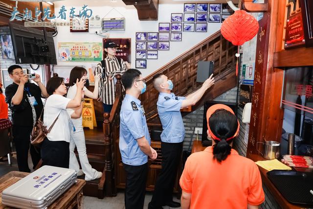 “大潮争先看东南”福建行 感受“放心消费”的满满安全感