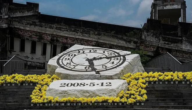 主编有态度丨汶川大地震17年祭：不屈的生命永远在跳动