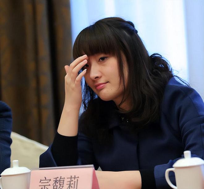 娃哈哈内部动荡不安，多地工厂停产、员工维权，可谓“四面楚歌”