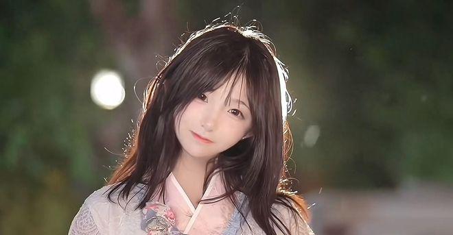 18岁百万粉丝网红小念突然自杀，疑遭他人巨额勒索，勒索数额曝出