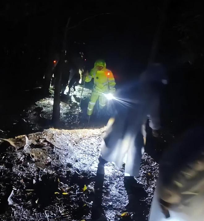 8岁福建男童已失联10天，网传发现人体组织？当地村民放炮请山神