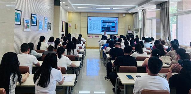 郑州市二七区政通路小学2025年家校共育座谈会圆满举行